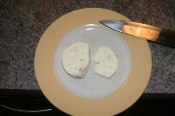 k-goronzola_anschnitt.jpg