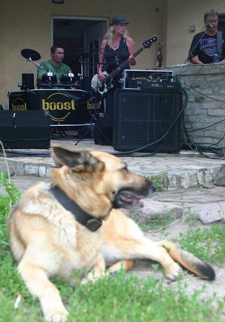 k-kira_and_the_band.jpg