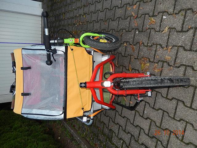 Zugegeben, ich brauch etwas mehr Platz wenn der Hänger drauf geschnallt ist.