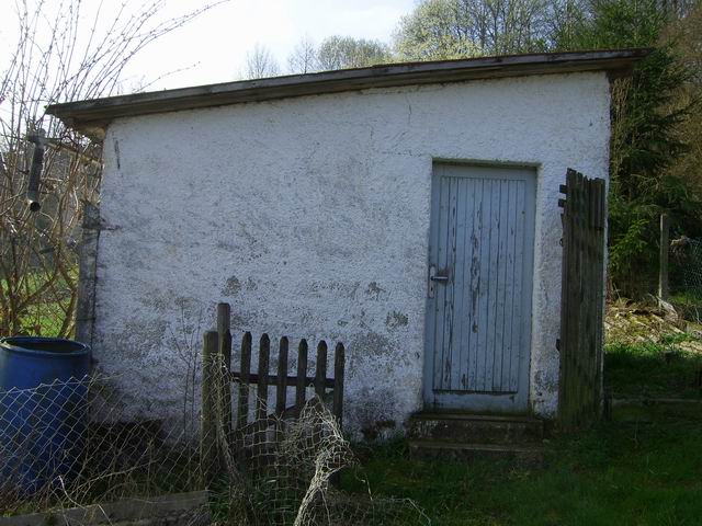 Darauf befindlicher Hühnerstall.JPG