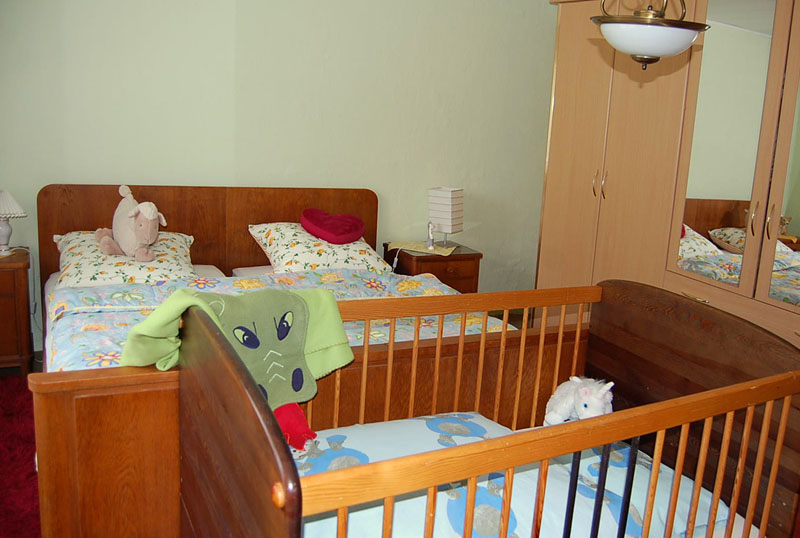 Schlafzimmer 09 2013 07 kle.jpg