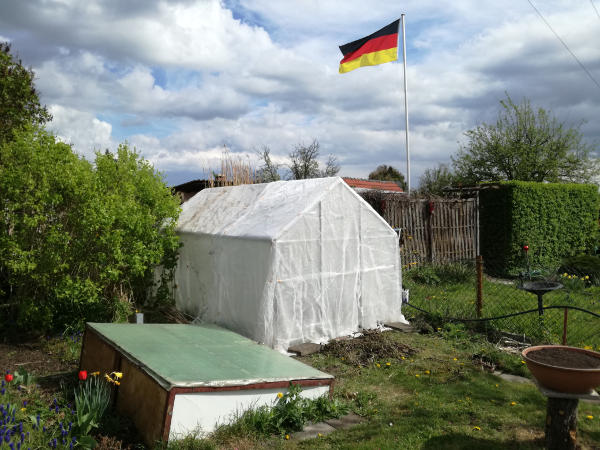 verhuelltes_Gewaechshaus.jpg