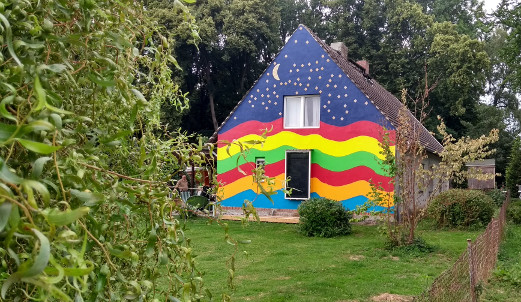 buntesHausimWald.jpg