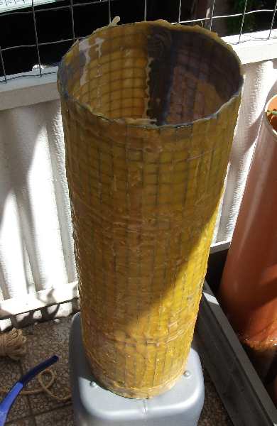 2012 Balkon Pflanzrohr 02 gewachst.jpg