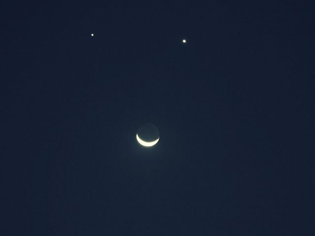 moon.jpg