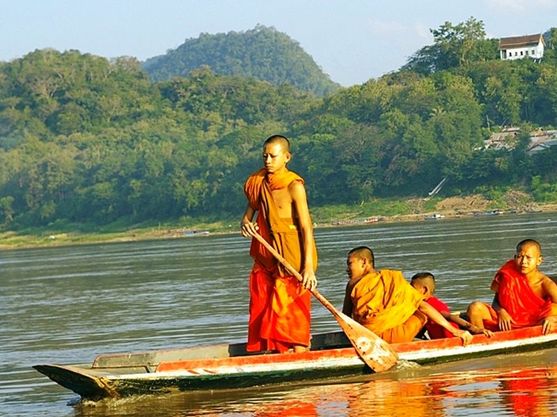 f4 Monks-on-the-Mekong.jpg