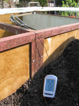 Frühbeet - Temperaturmessung.jpg