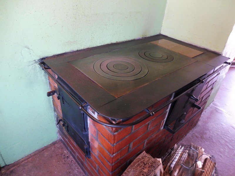 Küchenofen_neu.jpg
